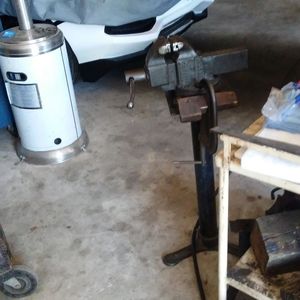 Meet your Posher, Lee